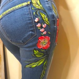 STUNNING FLORAL HAND PAINTED DENIM PANTS SIZE 4